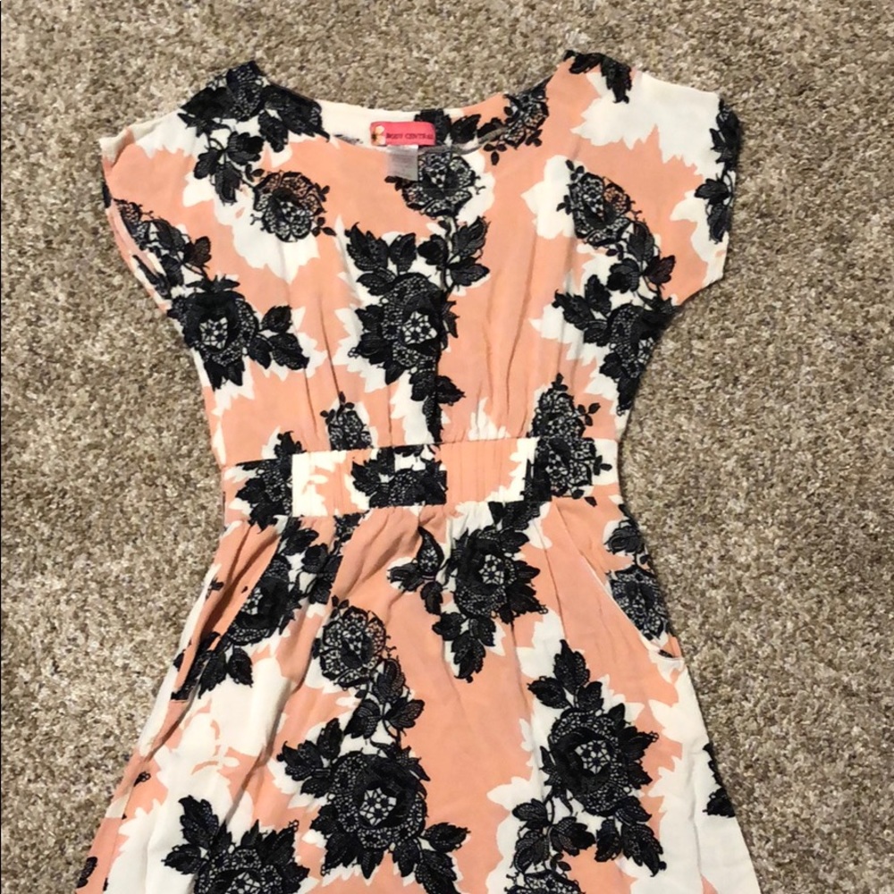Body Central Dress W/ Pockets